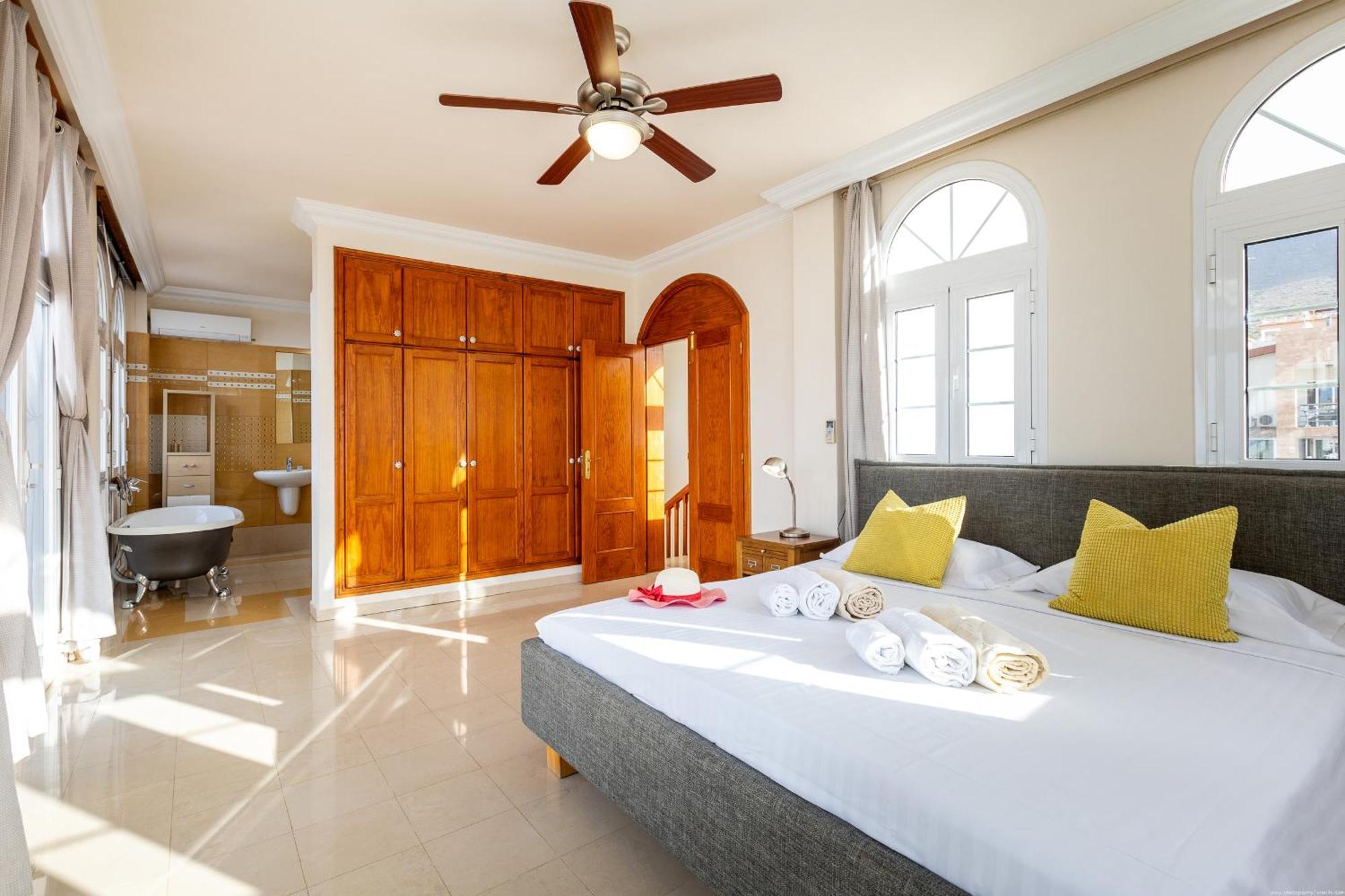 Villa Ocean Palm, Heated Pool! Costa Adeje  Buitenkant foto